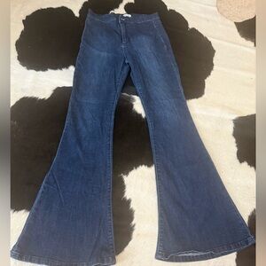 Women's Sneak Peek Flared Jeans